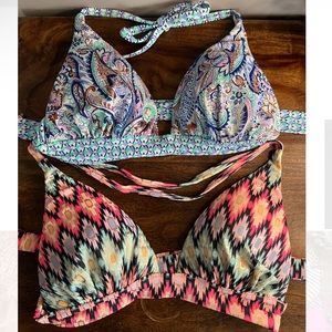 Victorias Secret bikini tops (S)